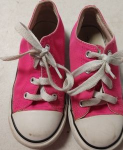 Girls converse